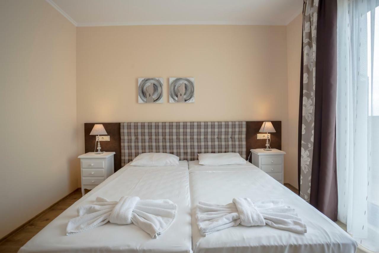 Gardenia Beach Palace Aparthotel Pomorie Exteriör bild