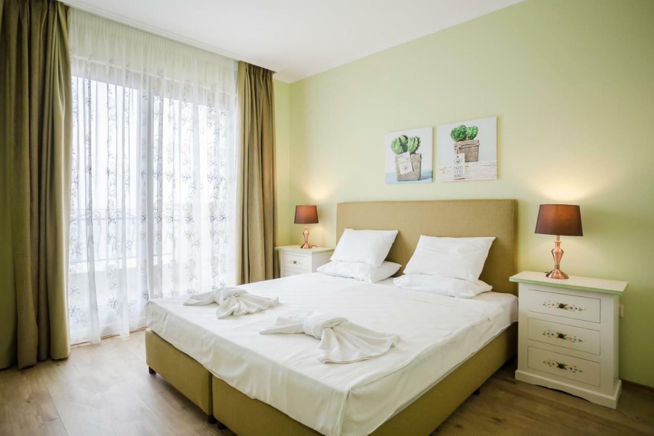 Gardenia Beach Palace Aparthotel Pomorie Exteriör bild