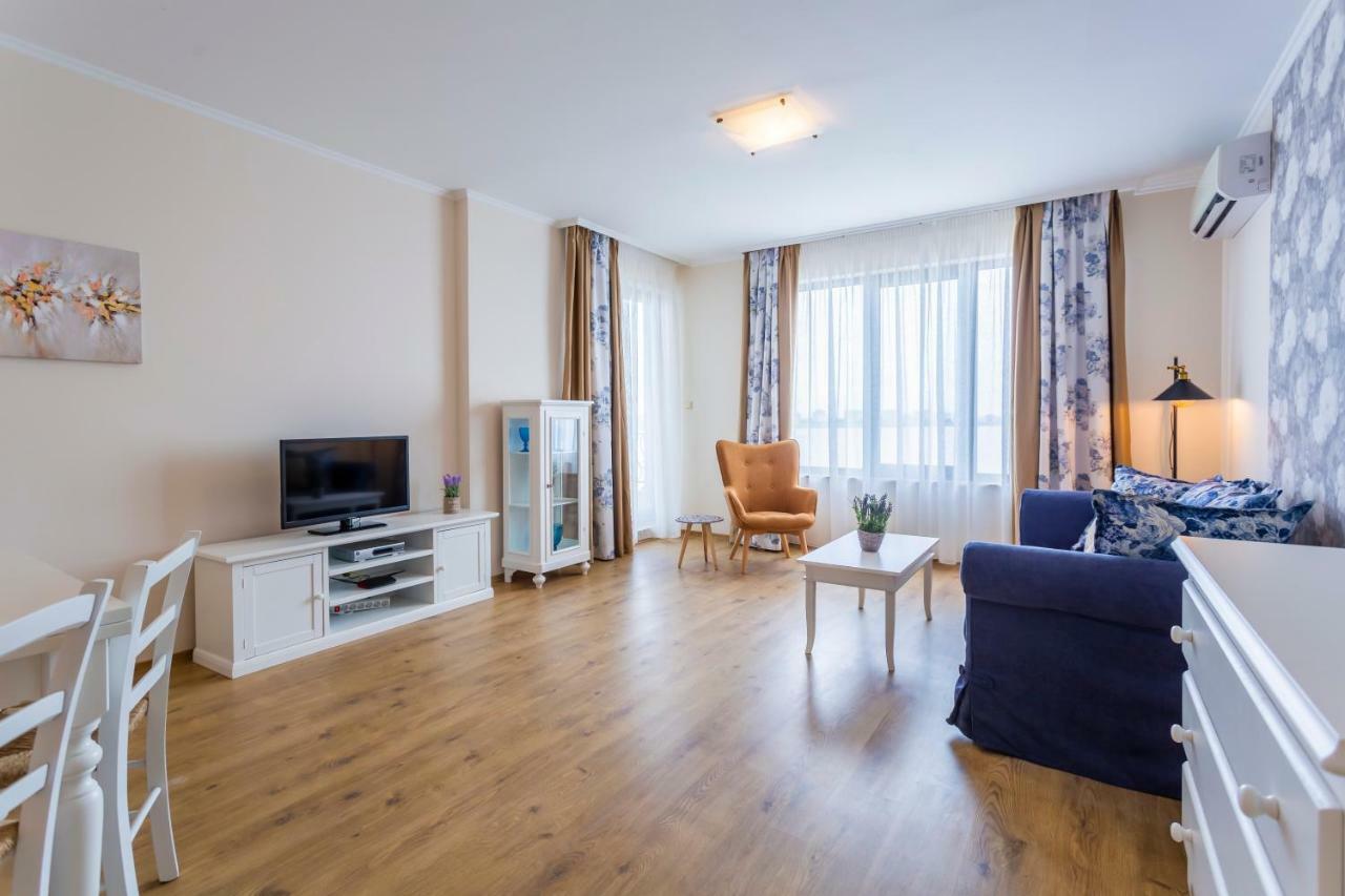 Gardenia Beach Palace Aparthotel Pomorie Exteriör bild